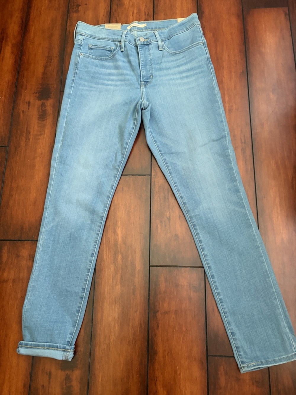 Levi's Women's Light Blue Skinny Jeans